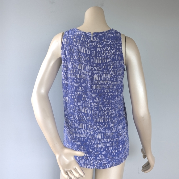 Ellie Kai Blue/Purple & White Geometric Print Silk Shell Layering Tank Top - Picture 7 of 9